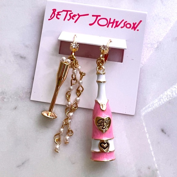 New Betsey Johnson Champagne Mismatch Linear Earrings - Picture 6 of 9
